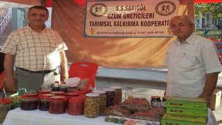 Sarıgöl Üzüm Kooperatifi festivale damga vurdu