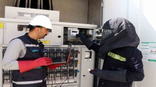 Sayaç okurken para buldu, hiç düşünmeden sahibine ulaştırdı