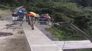 Sel ve heyelan nedeniyle Çamlıhemşin Tüneli inşaatında mahsur kalan işçiler kurtarıldı