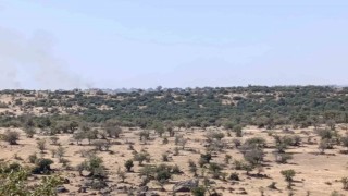 Selendide makilik alanda çıkan yangın söndürüldü