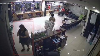 Sigara içme bahanesiyle dışarı çıkıp, kuaförün 5 bin TLlik ödemesini yapmadan kayıplara karıştı