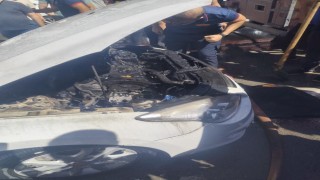 Siirtte seyir halindeki araç alev aldı