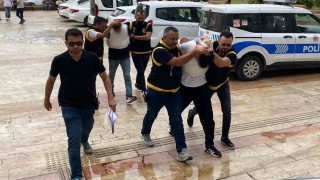 Silahlı kavganın şüphelileri çelik yelekle adliyeye sevk edildi