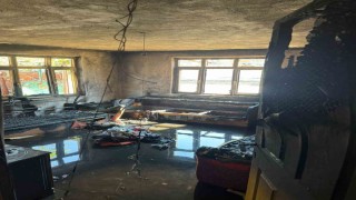 Sındırgıda elektrik kontağından çıkan yangında ev küle döndü