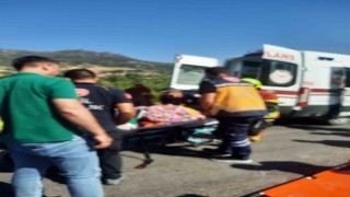 Sındırgıda otomobil takla attı: 1 yaralı