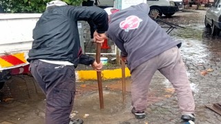 Sındırgıda sağanak çiftçilerin yüzünü güldürdü