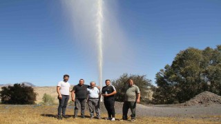 Sivaslı çiftçinin petrol sevinci su sevincine dönüştü