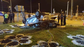 Sivasta iki otomobil çarpıştı, sürücüleri yaralandı