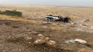 Sivasta takla atan otomobilde 2 kişi yaralandı