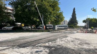 Soğukkuyu hemzemin geçidi araç trafiğine açıldı