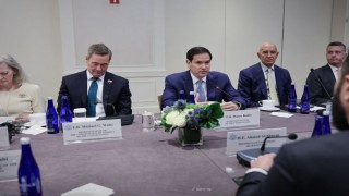 Suriye Devlet Başkanı eş-Şara, ABD Dışişleri Bakanı Rubio ile bir araya geldi