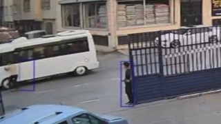 Sürücüsüz ilerleyen aracı böyle durdurdu