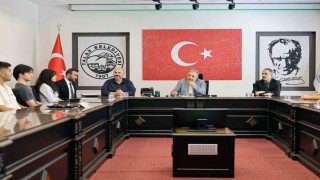 Talasın kütüphanelerinde üniversiteyi kazandılar, Başkan Yalçına teşekküre geldiler