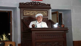 Talasta Kandil Gecesi dualarla ihya edildi