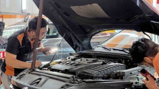 Tam 7 araçtan parça birleştirip bir otomobil yaptılar