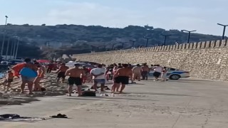 Tarafların çivili sopalarla saldırı hazırlığında olduğu kavgayı polis önledi