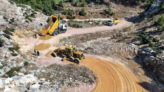 Tarsusta mahallelerin ulaşım sorunu çözülüyor