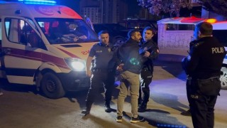 Tartıştıkları şahsın babasını bıçakladılar: 1i ağır 2 yaralı