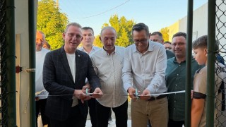 Tavşanlıda yenilenen Moymul Spor Kulübü Kapalı Halı Sahası hizmete açıldı