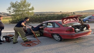 Tek taraflı trafik kazasında 4 kişi yaralandı