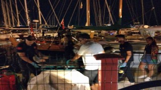Teknede fenalaşan turist hastaneye kaldırıldı