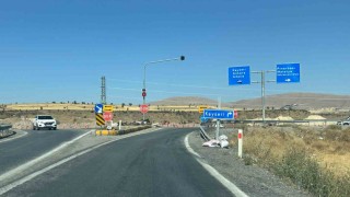 Tomarza-Malatya bağlantı yolunda çalışmalar devam ediyor