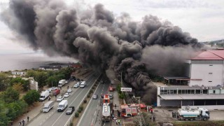 Trabzonda AVMde yangın