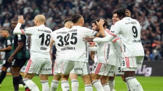 Trendyol Süper Lig: Beşiktaş: 2 - Kocaelispor: 0 (İlk yarı)