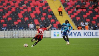Trendyol Süper Lig: Gaziantep FK: 1 - Samsunspor: 2 (İlk yarı)