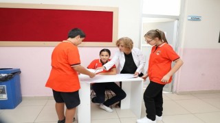 Tuncelide öğrencilere Skolyoz taraması yapılmaya başlandı