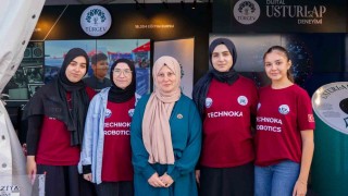 TÜRGEV standı TEKNOFESTte milli gururun merkezi oldu