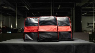 Türk Hava Yolları uçak koltuklarını okul çantalarına dönüştürdü