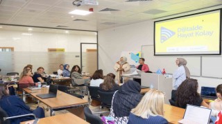 Türk Telekom, girişimci kadınları kendi işlerini kurmaları ve büyütmeleri için desteklemeyi sürdürüyor