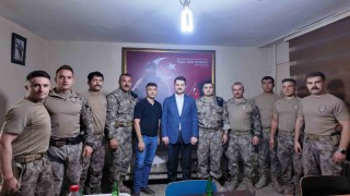 Tuzluca Kaymakamı Yılmazdan Özel Harekat Polislerine ziyaret