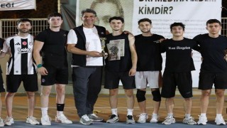 Uzuntarlada sahada rekabet, gönüllerde dostluk kazandı