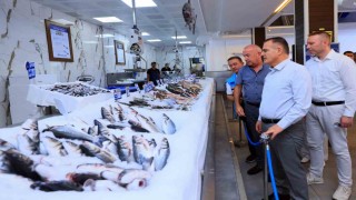 Vali Akbıyık, ihracat rekortmeni su ürünleri sektörü temsilcilerini ziyaret etti