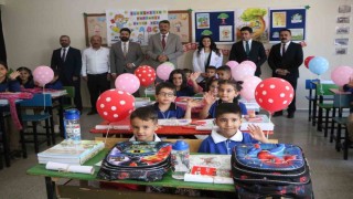 Vali Ali Çelikten öğrencilere eğitim öğretim yılı hediyesi