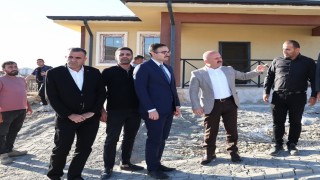 Vali Varol, Sincikte yapımı tamamlanan köy evlerini inceledi