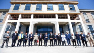 Van YYÜde sağlık ve eğitim yatırımlarında büyük hamle