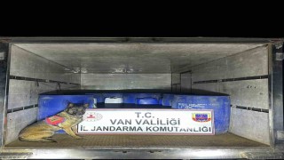 Vanda 3 bin 710 litre asetik asit anhidrit ve 50 kilogram kostik soda ele geçirildi