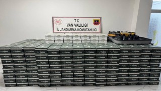 Vanda 799 çift kaçak ayakkabı ele geçirildi