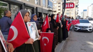 Vanlı anne: Barış olsun, bu acı bitsin