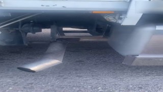 Yalovada muayenesiz, abartı egzozlu kamyon sürücüsüne ceza yağdı