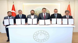 Yanan camiyi hayırsever yaptıracak