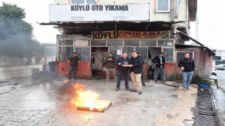 Yangın ihbarına giden itfaiyecileri pastayla karşıladılar