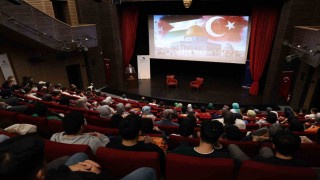 Yeni akademik yılın ilk derslerinde Gazze konuşuldu