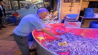 Yeni sezon Eskişehir balık pazarını canlandırdı
