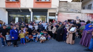 Yılmaz, Çıksorutta kadınlarla buluştu