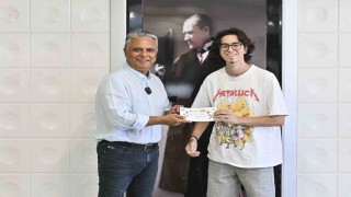 YKSde başarılı olan MURGEMin öğrencileri ödüllendirdi