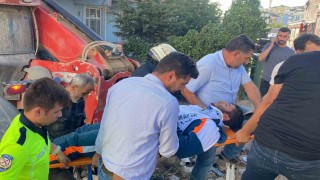 Yokuşta aşağı inerken kontrolden çıkan iş makinesi dehşet saçtı: 2si çocuk 4 yaralı